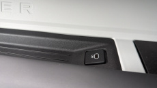 Land Rover Defender 3.0 D250 X-Dynamic HSE 90 3dr Auto Diesel Estate